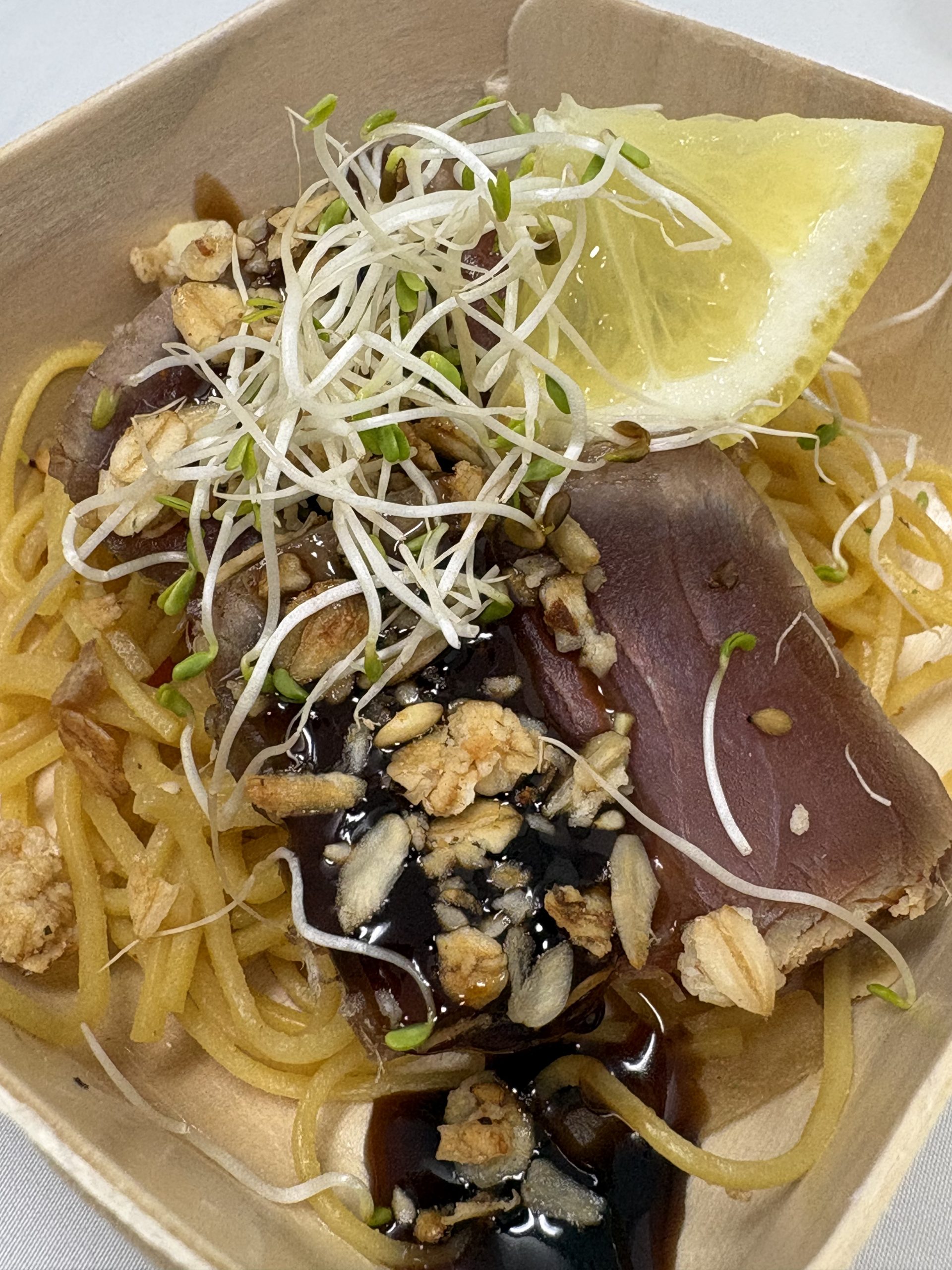 Plateau - repas : Poisson Prestige – Image 2